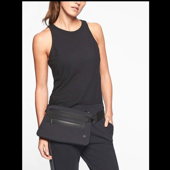 Athleta Handbags - New Caraa x Athleta Convertible Pouch